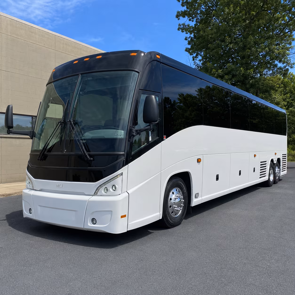 convention shuttle buses to devos place and grand rapids event venues